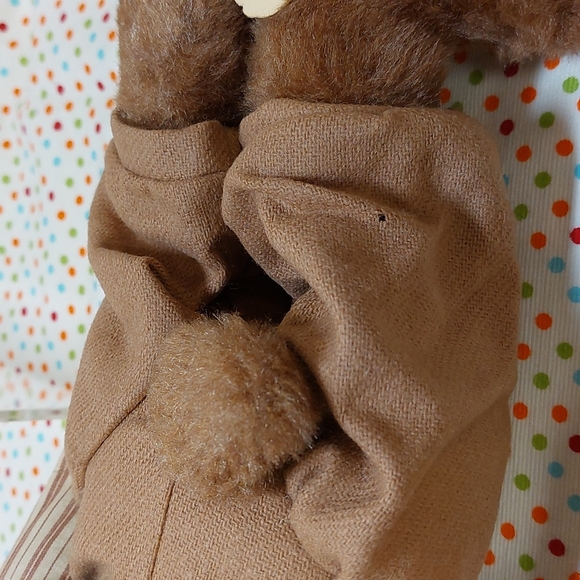 BearlyThere Inc. Christmas Collectable Bear - Picture 9 of 9